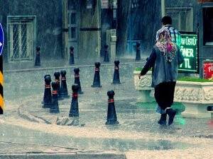 Meteoroloji'den kuvvetli yağış ve fırtına uyarısı