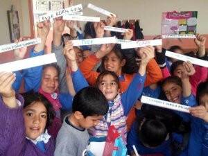 Cihanbeyli Gençlik Meclisi'nin okullara desteği sürüyor