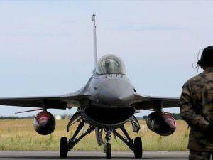 Rus jeti Amerikan keşif uçağıyla burun buruna geldi