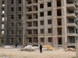 İnşaattan düşen işçi hayatını kaybetti