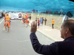 Cumhurbaşkanı Erdoğan’ı atlılar karşıladı