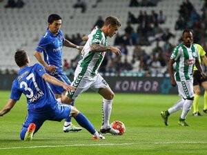 Torku Konyaspor evinde rahat kazandı