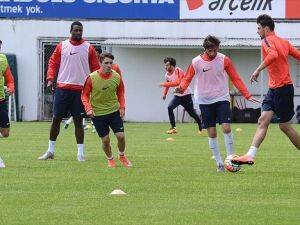 Trabzonspor'da Antalyaspor mesaisi başladı