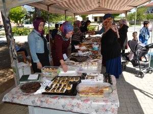 Kulu'da yardıma muhtaç öğrenciler için kermes