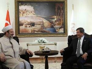 Başbakan Davutoğlu, Diyanet İşleri Başkanı Görmez'i ziyaret etti