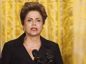 Brezilya senatosu Rousseff'i geçici olarak görevden aldı