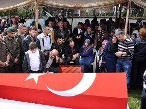 Şehit polis Gürpınar son yolculuğuna uğurlandı