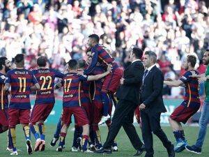 Barcelona'da 24. lig kupası sevinci