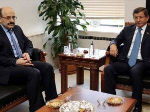 Başbakan Davutoğlu YÖK Başkanı Saraç'ı ziyaret etti