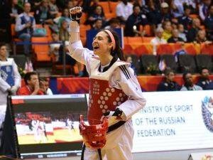 Tekvandoda milli sporcu İrem Yaman altın madalya kazandı