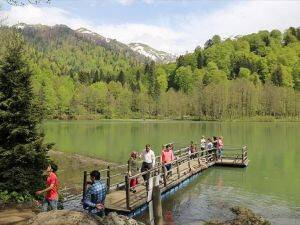 Doğu Karadeniz'in gölleri büyülüyor
