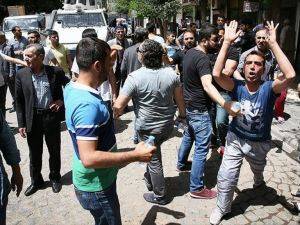 Sur'da HDP heyetine tepki