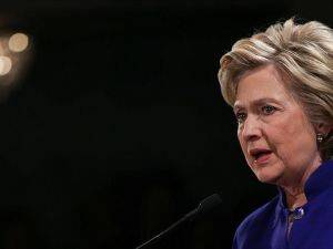 'Clinton e-posta kullanırken tedbirsiz davrandı'