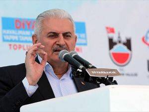 Başbakan Binali Yıldırım: Gençler bu karanlık yoldan vazgeçin