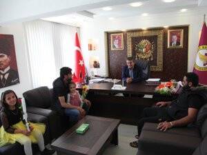 Suriyeli öğrencilerden Belediye ziyareti