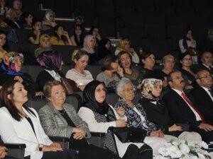 Kadının ekonomideki yeri konuşuldu