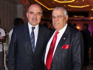 Vali Erol ile Zühtü Coşkun vedalaşması