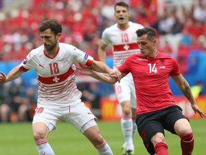 İsviçre, Arnavutluk'u tek golle yendi