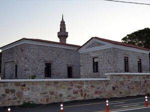 Balıkesir'de tarihi camiden 150 yıllık duvar saati çalındı