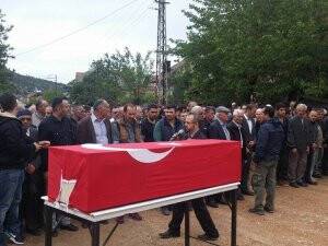 Kansere yenik düşen polis defnedildi