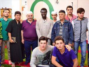Farklı ülkelerden gelip "mukabele"de buluştular