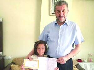 Turan Ailesinde Karne Mutluluğu