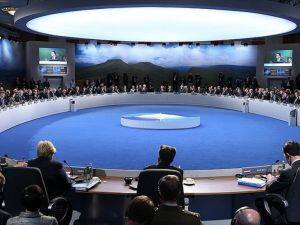 NATO'nun gündemi enerji güvenliği
