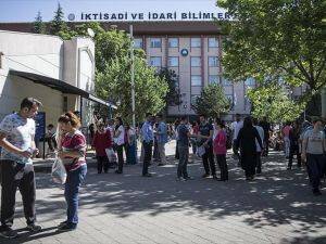 LYS-5 yabancı dil sınavı başladı