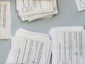 Yeniden referandum isteyenlerin sayısı 3 milyona ulaştı