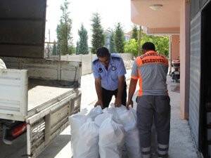 Cihanbeyli Belediyesi'nden 500 aileye yardım