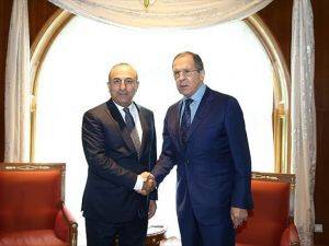 Çavuşoğlu, Lavrov ile görüştü