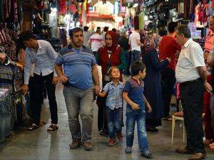 '8 asırlık AVM'de bayram yoğunluğu