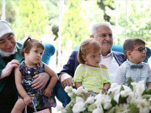 Başbakan Yıldırım çocuk yuvası ve rehabilitasyon merkezi ziyaret etti