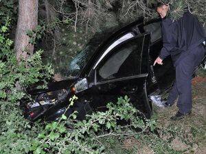 Kastamonu'da 2 araç aynı noktadan peş peşe tarlaya uçtu