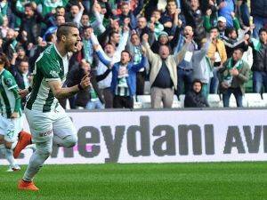 Bursasporlu Deniz Yılmaz'a Azerbaycan kancası