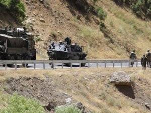 Hakkari-Çukurca karayolunda çatışma