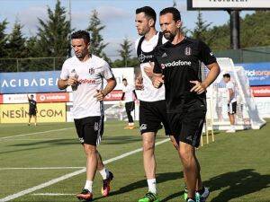 Gökhan Gönül Beşiktaş'ta ilk antrenmanına çıktı