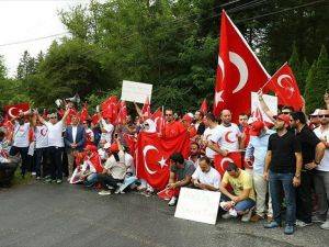 Abd'de Yaşayan Türkler Ve Abd'li Müslümanlar Darbe Girşimini Kınadı