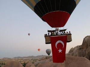 Balonlar Fetö'nün Darbe Girişimine Tepki İçin Havalanıyor