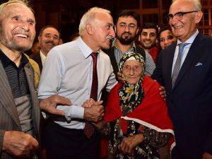 'Asırlık Çınar'ın Demokrasi Nöbeti