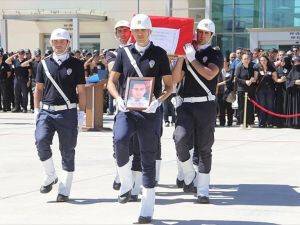 Şehit Polis Memuru Kağan Kılıç İçin Elazığ'da Tören Düzenlendi