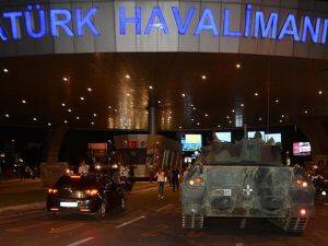 'Sana Bu Asker Elbisesi Yakışmıyor'