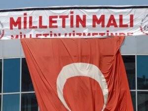 FETÖ'nün kapatılan okuluna bu afiş asıldı
