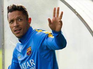 Adriano Resmen Beşiktaş'ta