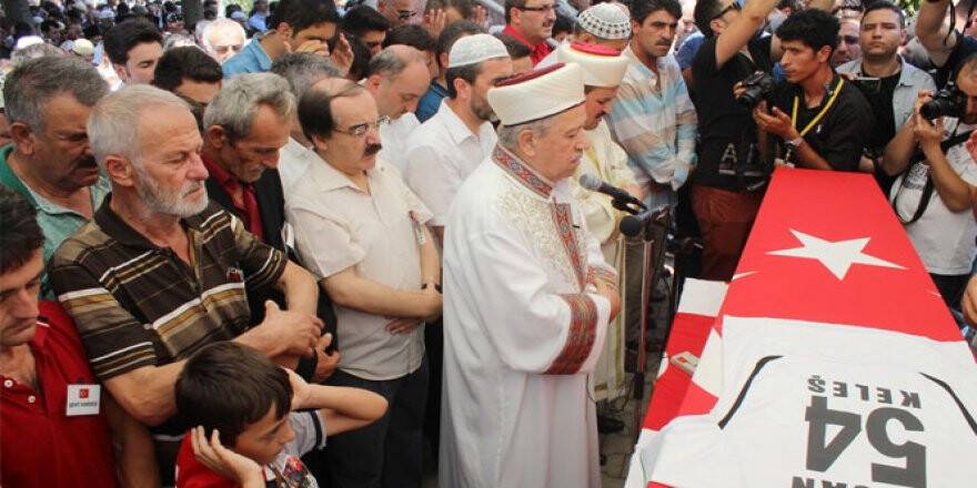 Sakarya şehidini uğurladı