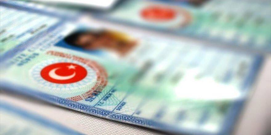 Fetö'den Aranan Savcı 17 Suçtan Aranan Sahte Kimlikle Yakalandı