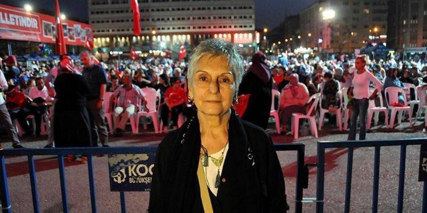 'Dedem Mehmet Akif Sanki Şu Günleri Görmüş De Yazmış'