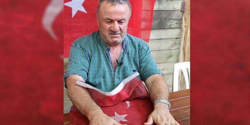 'Şehit Oğlumun Üzerindeki Kanlı Bayrağı Asla Yıkatmam'