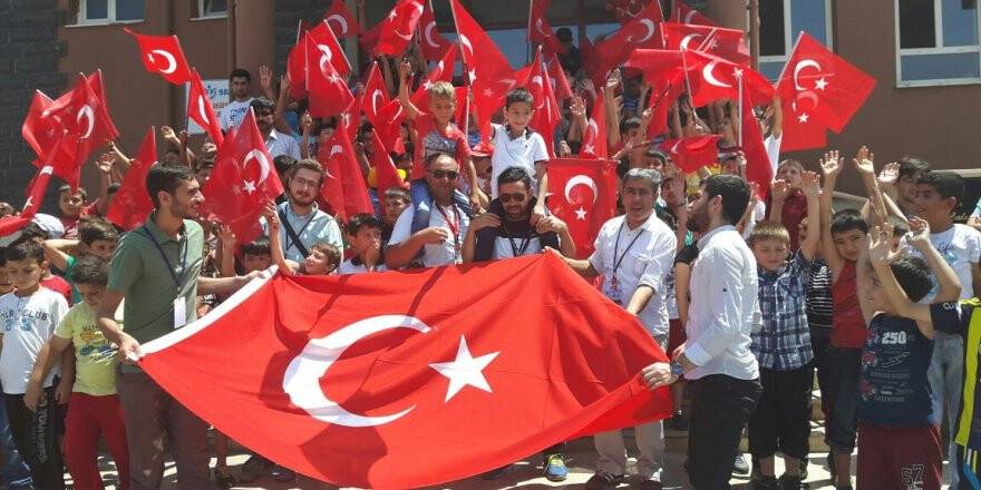 Ramazan Umut Candan ve Dumlupınar KOMEK öğrencileri Meydanda