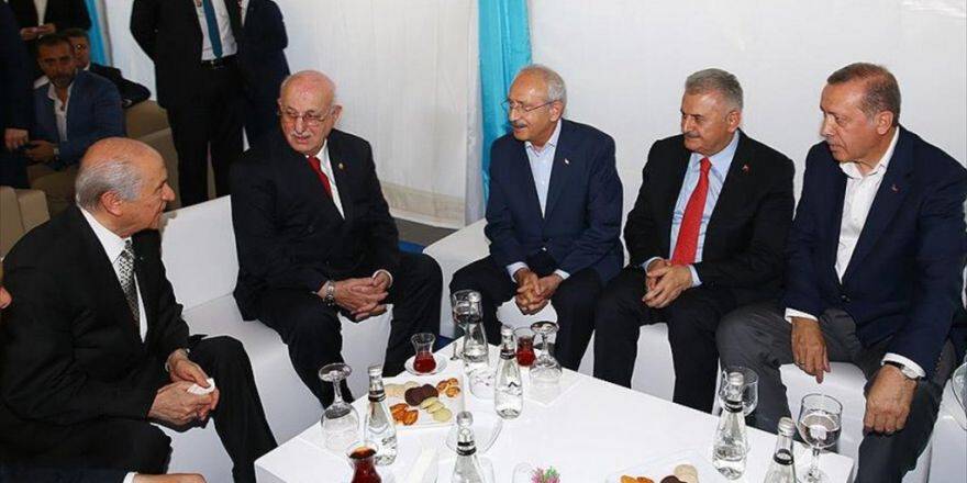 Cumhurbaşkanı Erdoğan Ve Siyasi Parti Liderleri Bir Araya Geldi